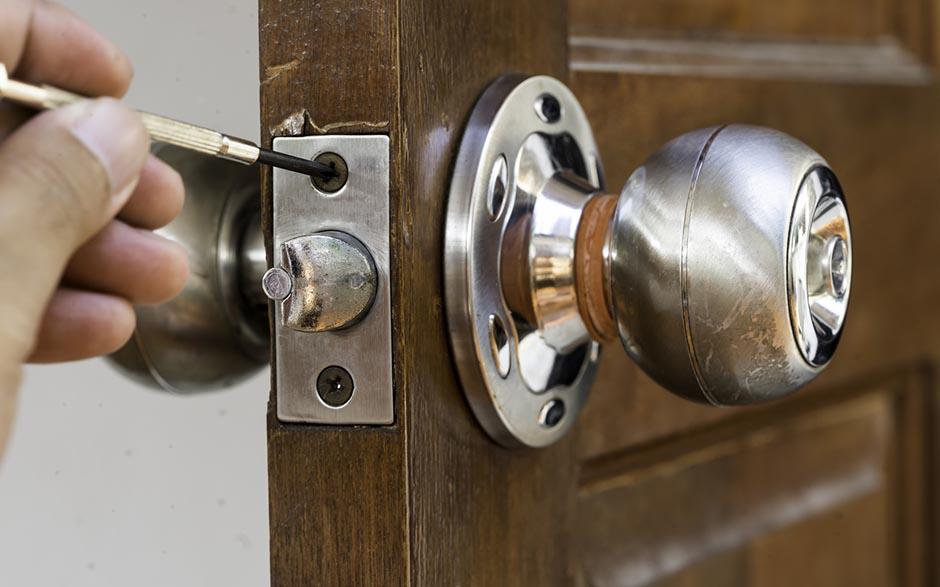 serrurier urgence Le Mesnil-le-Roi